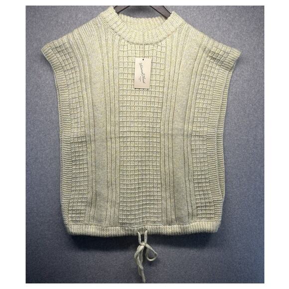 Universal Thread Womens Sweater Vest Knit OSFM Cream Green Tie Front NWT - Picture 1 of 11
